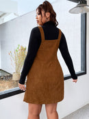 Vestido Jardineira Feminino com Bolso Veludo - Késia. Plus Size