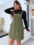 Vestido Jardineira Feminino com Bolso Veludo - Késia. Plus Size