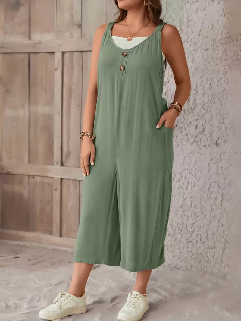 Macacão Feminino sem mangas e Botão Frontal - Luana. Plus Size