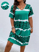 Vestido feminino estampado manga curta Leonice Plus Size