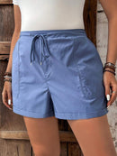 Short Feminino de Cintura com Cordão e Bolsos - Anastasia. Plus Size