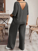 Conjunto Feminino camiseta com manga morcego e calça larga - Karol. Plus Size