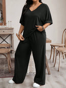 Conjunto Feminino camiseta com manga morcego e calça larga - Karol. Plus Size