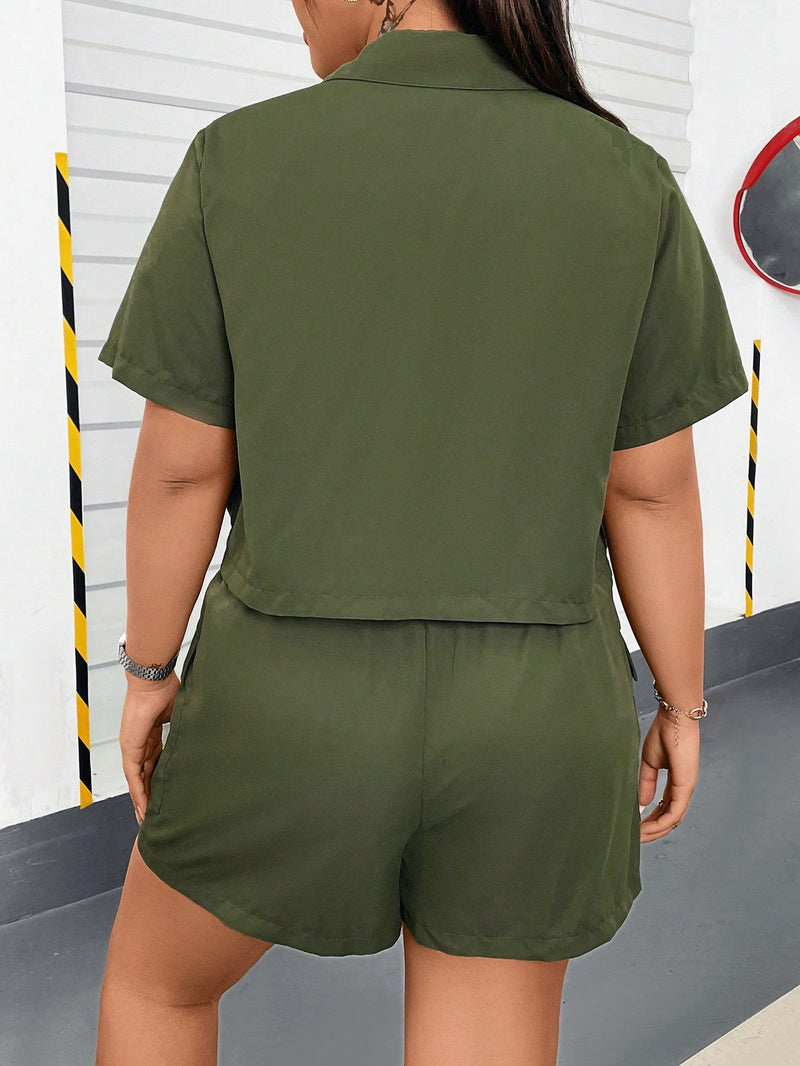 Conjunto feminino tipo militar de jaleco e bermuda Kessia. Plus Size