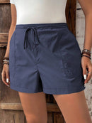 Short Feminino de Cintura com Cordão e Bolsos - Anastasia. Plus Size