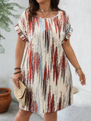 Vestido Feminino decote redondo e manga curta - Mika. Plus Size