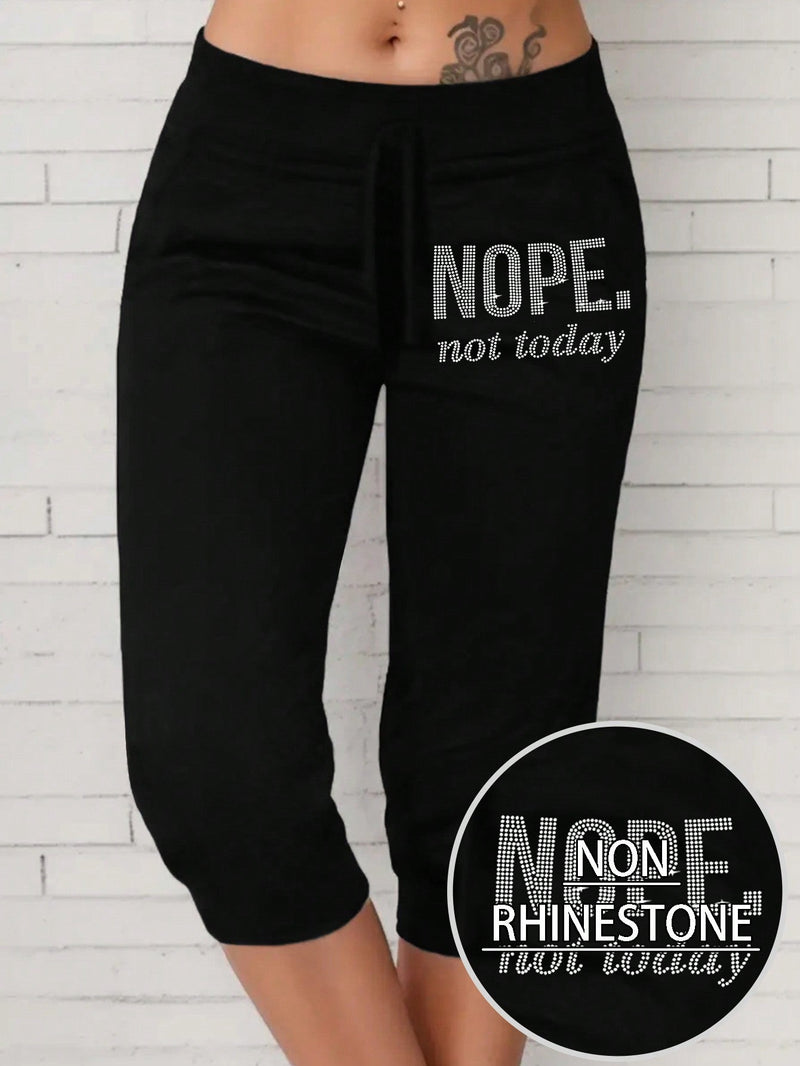 Calça Capri Feminina com Cordão na Cintura - Alessia. Plus Size