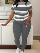 Conjunto feminino com camiseta listrada Vania. Plus Size