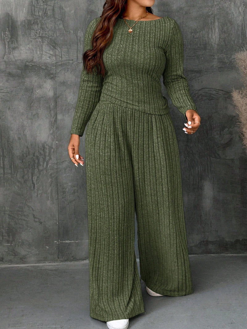 Conjunto Feminino Top Slim   Calça Perna Larga - Franciele. Plus Size