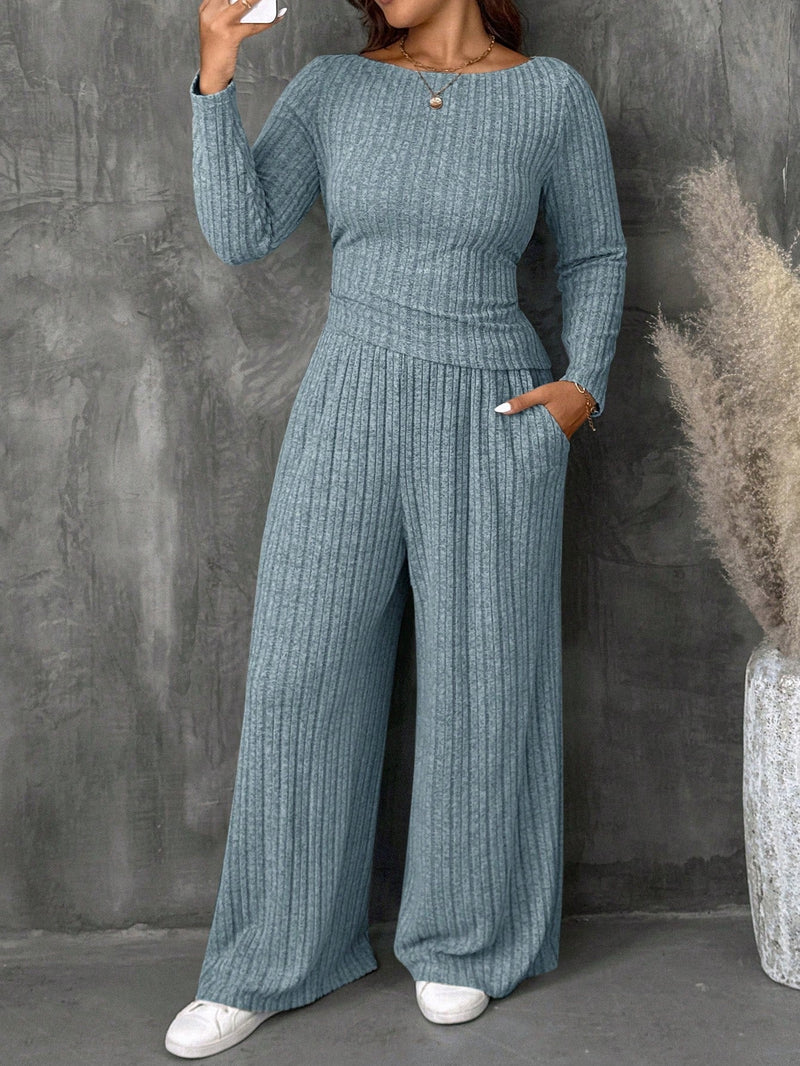 Conjunto Feminino Top Slim   Calça Perna Larga - Franciele. Plus Size