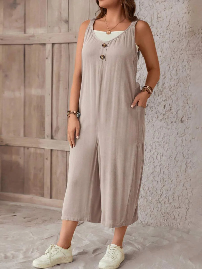 Macacão Feminino sem mangas e Botão Frontal - Luana. Plus Size