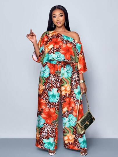 Conjunto Feminino com Decote Assimétrico e Estampa Completa - Monique. Plus Size