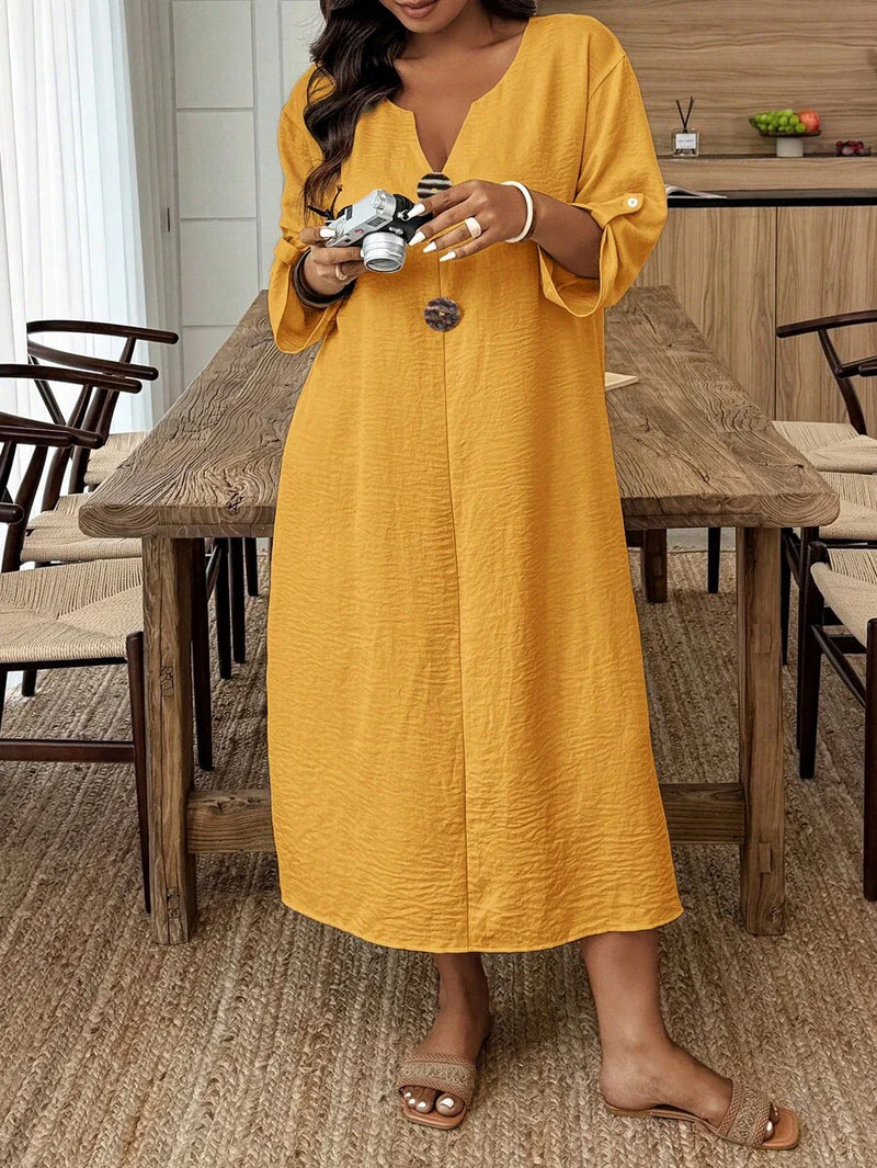 Túnica Casual Feminina com Decote Entalhado - Amira. Plus Size