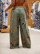 Calça Feminina de Perna Larga - Luana. Plus Size