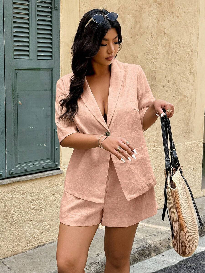 Conjunto 2 peças Feminino com Jaqueta de Gola Xale e Shorts - Mavie. Plus Size