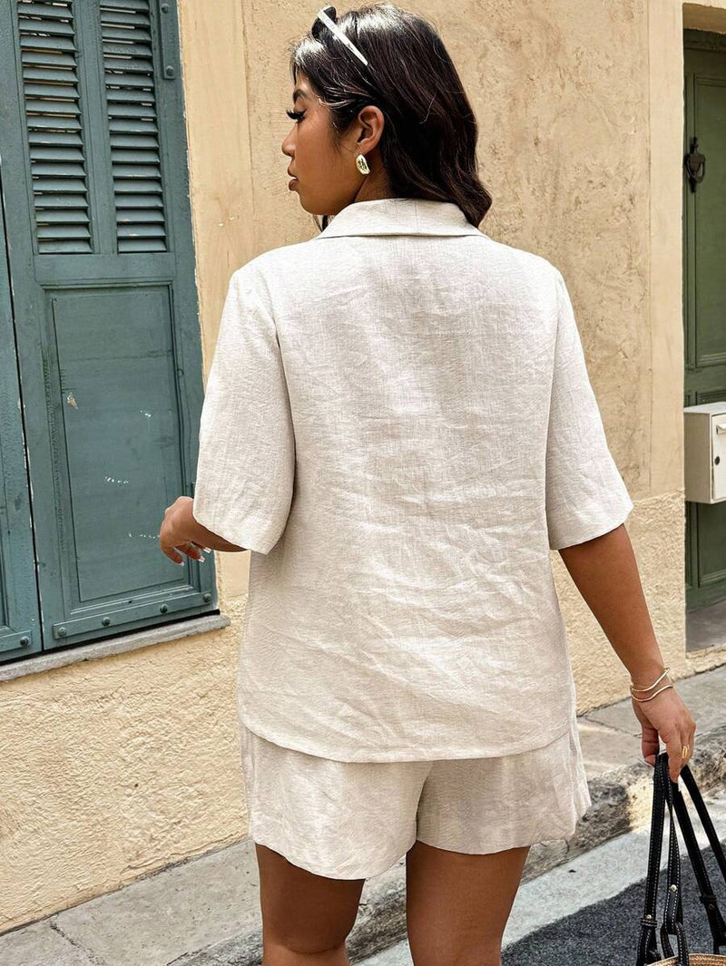 Conjunto 2 peças Feminino com Jaqueta de Gola Xale e Shorts - Mavie. Plus Size