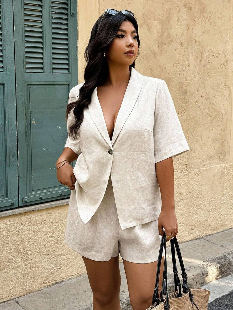 Conjunto 2 peças Feminino com Jaqueta de Gola Xale e Shorts - Mavie. Plus Size