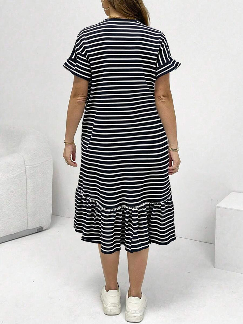 Vestido Feminino Midi Listrado com Babados - Amélie. Plus Size