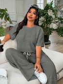 Conjunto Feminino de 2 peças Blusa e Calça - Celeste. Plus Size