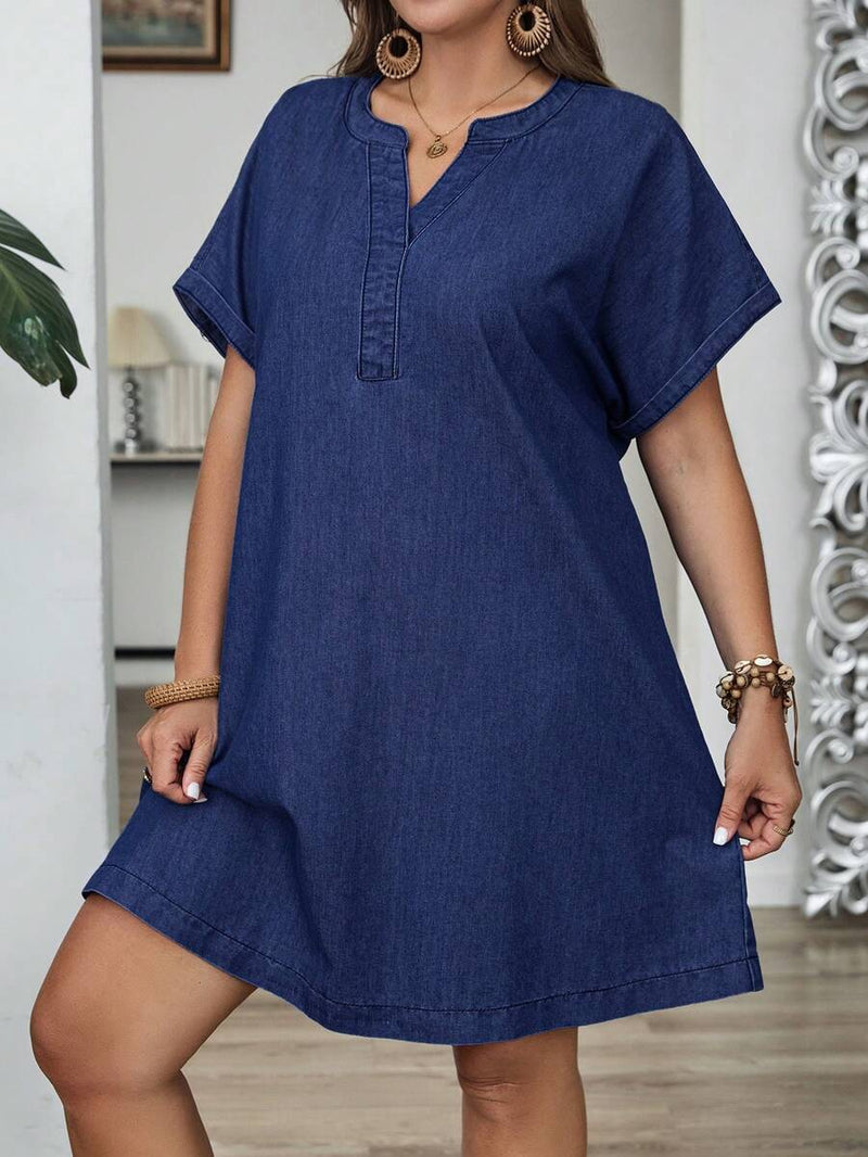 Vestido Jeans Feminino com Decote em V - Dália. Plus Size