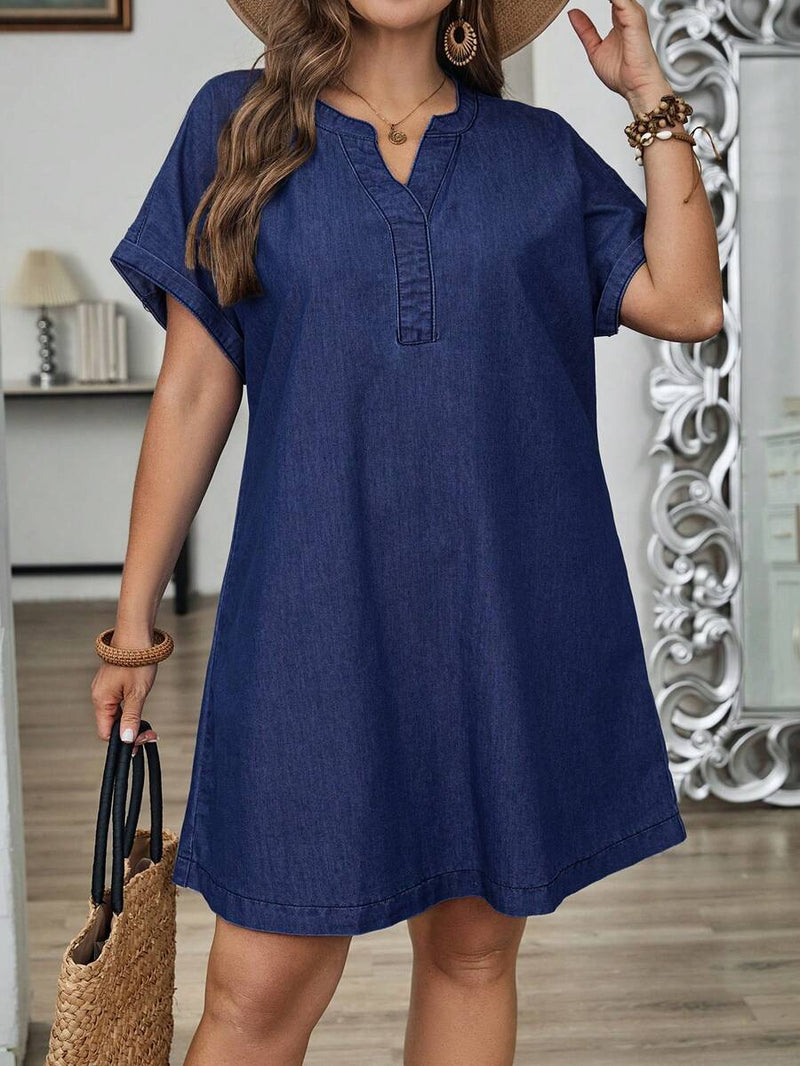 Vestido Jeans Feminino com Decote em V - Dália. Plus Size