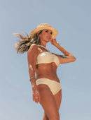 Biquíni Assimétrico Detalhe Fivela Off