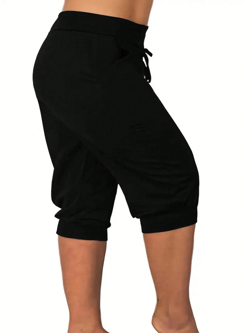 Calça Capri Feminina com Cordão na Cintura - Alessia. Plus Size