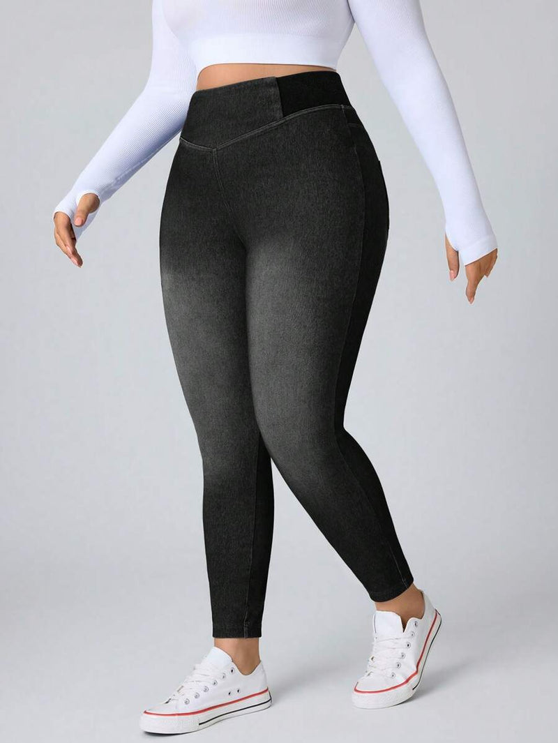 Calça jeans Feminina de Malha Cintura em V - Belle. Plus Size