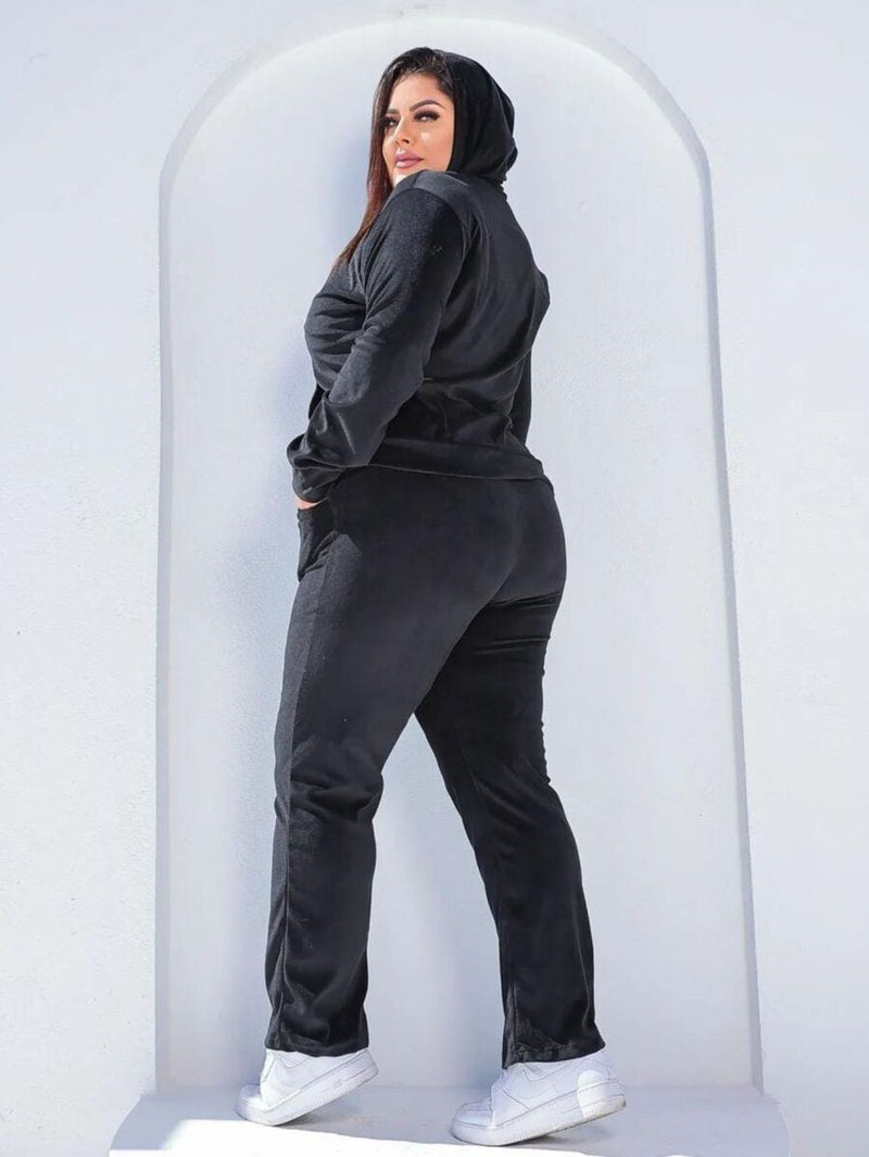 Conjunto Feminino aveludado com Capuz Alice. Plus Size