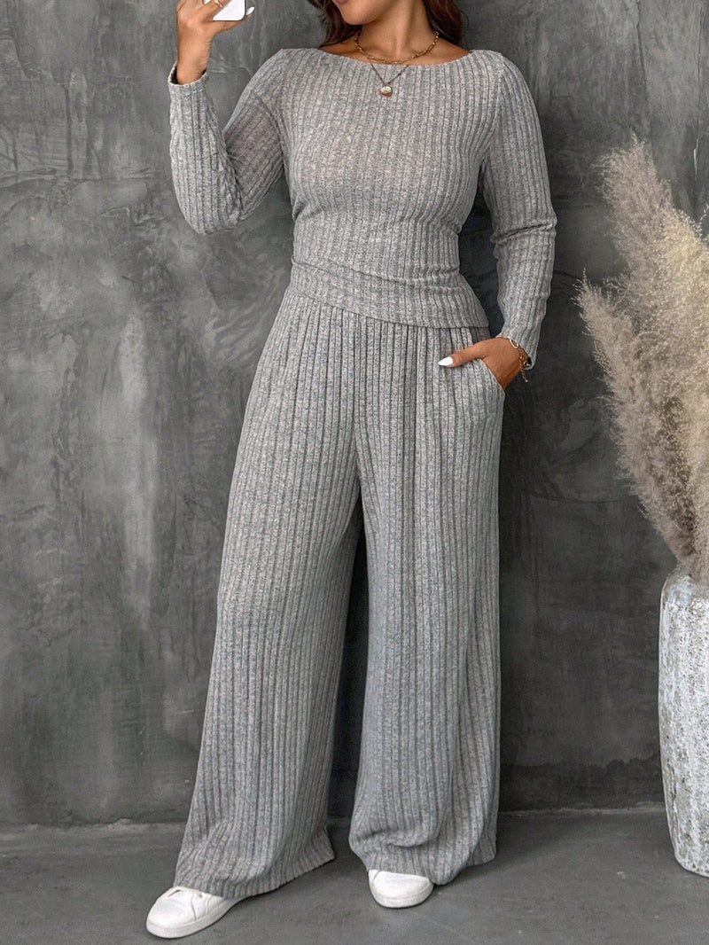 Conjunto Feminino Top Slim   Calça Perna Larga - Franciele. Plus Size