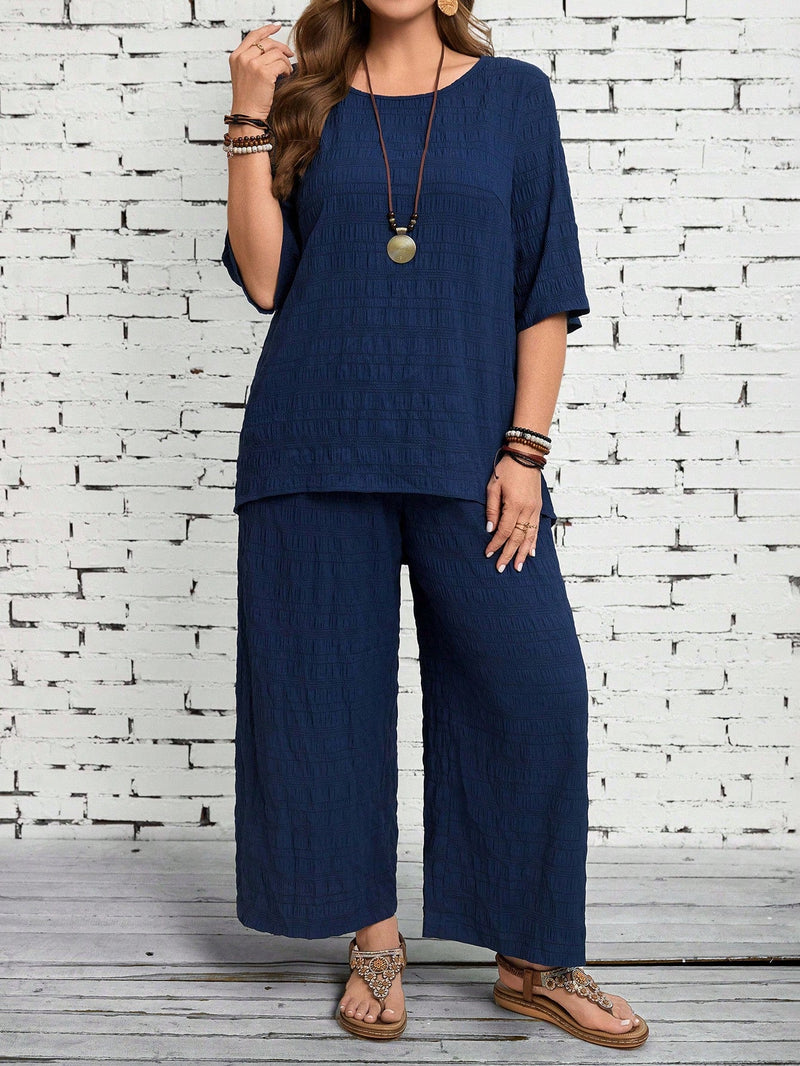 Conjunto Feminino camisa em gola redonda e calças de perna larga - Ligía. Plus Size