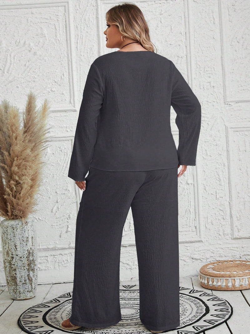 Conjunto Feminino com Blusa de Manga Longa e Calça Ayla. Plus Size