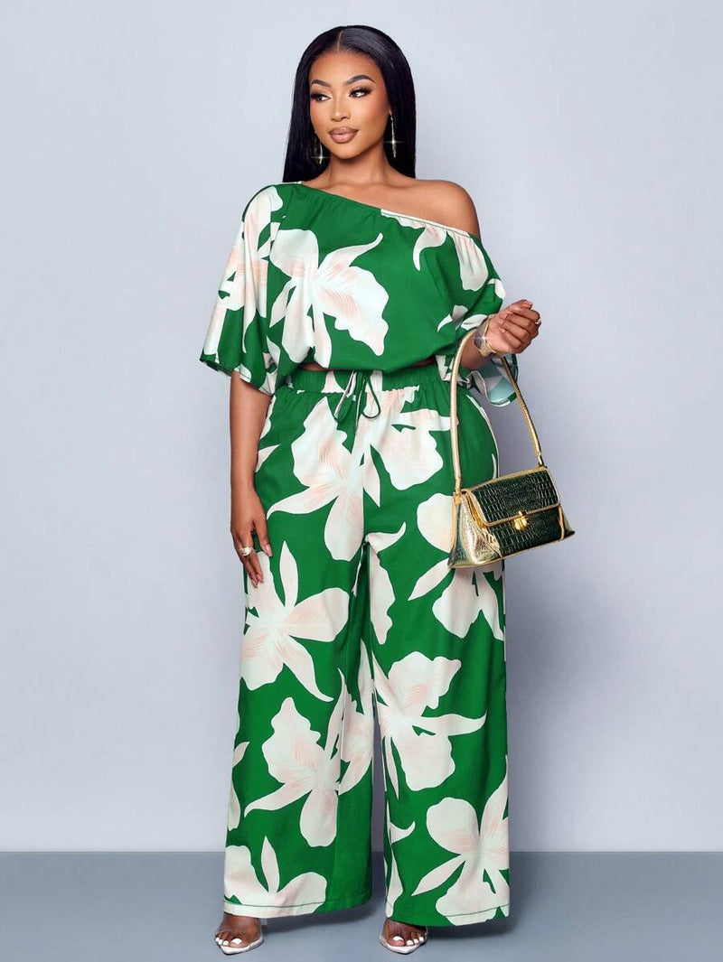 Conjunto Feminino com Decote Assimétrico e Estampa Completa - Monique. Plus Size