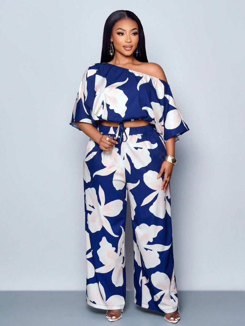 Conjunto Feminino com Decote Assimétrico e Estampa Completa - Monique. Plus Size