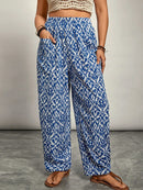 Calça Feminina com Cintura Elástica e Bolsos Mega. Plus Size