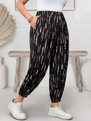 Calça feminina de Perna Afunilada Daniela. Plus Size