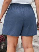 Shorts Feminino Solto com Decoração de Botão e Bolsos Elisa. Plus Size