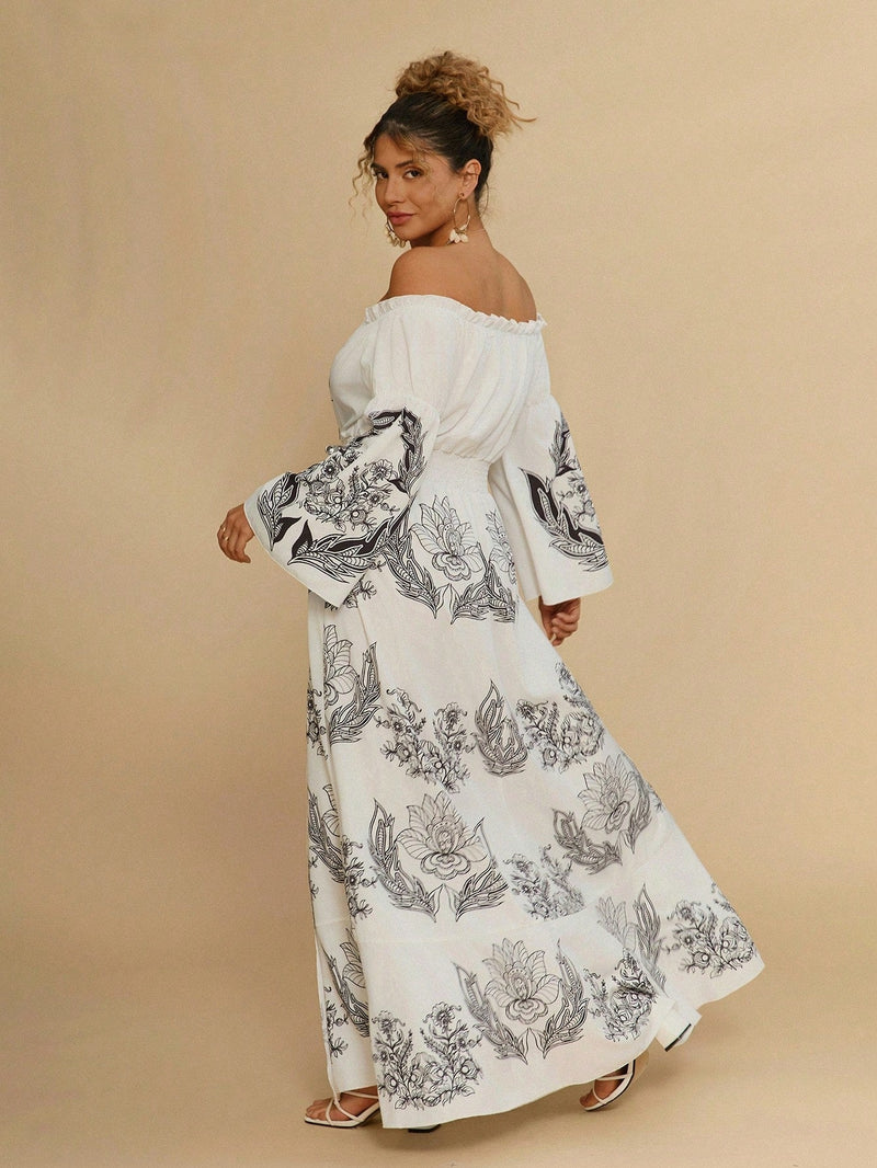 Vestido Feminino Estampa Floral e Ombros de Fora Paola. Plus Size