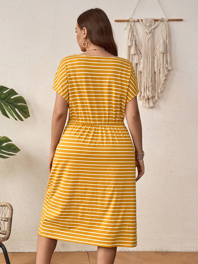 Vestido Feminino Listrado com Cintura Ajustável - Larissa. Plus Size