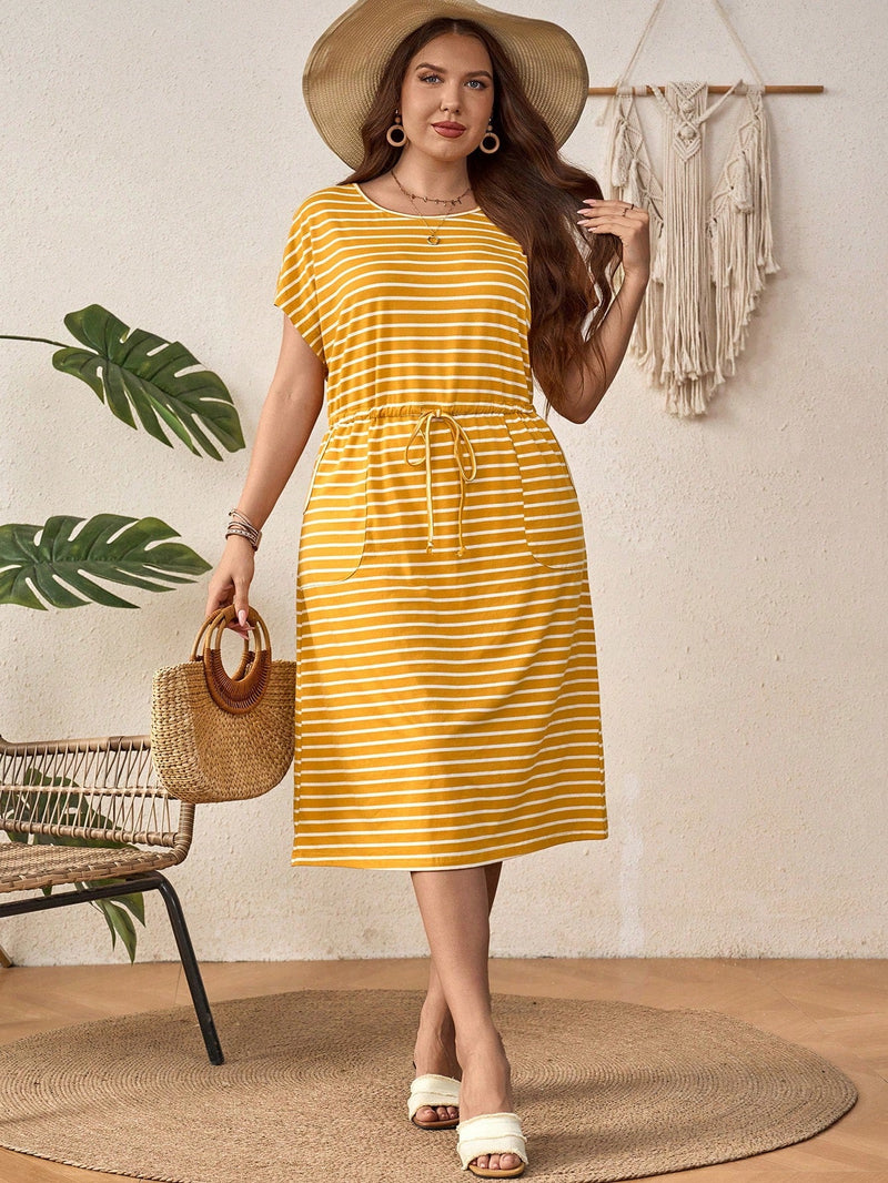 Vestido Feminino Listrado com Cintura Ajustável - Larissa. Plus Size