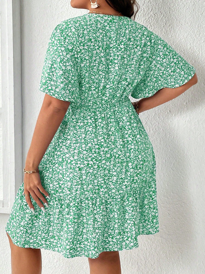 Vestido Feminino com Manga Borboleta com Babado na Barra - Liliane. Plus Size