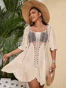 Vestido de Cobertura Feminino com Inserções em Crochê e Mangas Fluidas - Beatriz. Plus Size