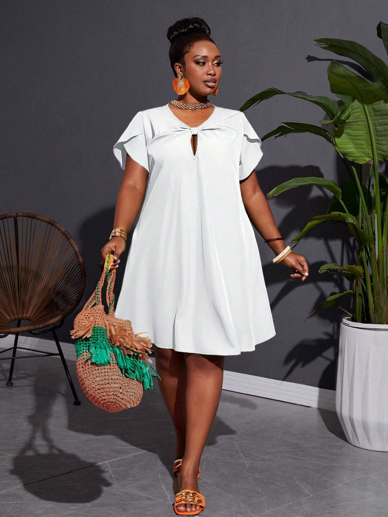 Vestido feminino com detalhe de nó torcido Jessica. Plus Size