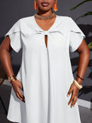 Vestido feminino com detalhe de nó torcido Jessica. Plus Size