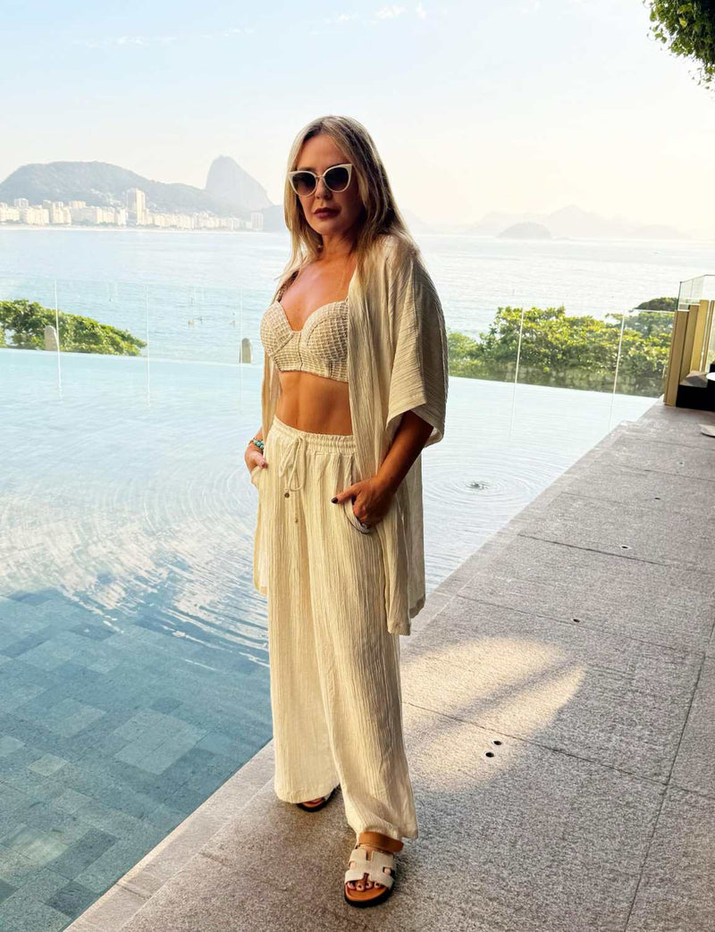 Calça Pantalona Textura Nervuras em Linho Cru