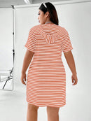 Vestido Feminino com Capuz Listrado Emily Plus Size